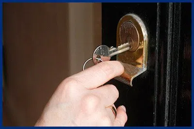 Advantage Locksmith Store Franklin, TN 615-274-1472 - 7-door-unlock